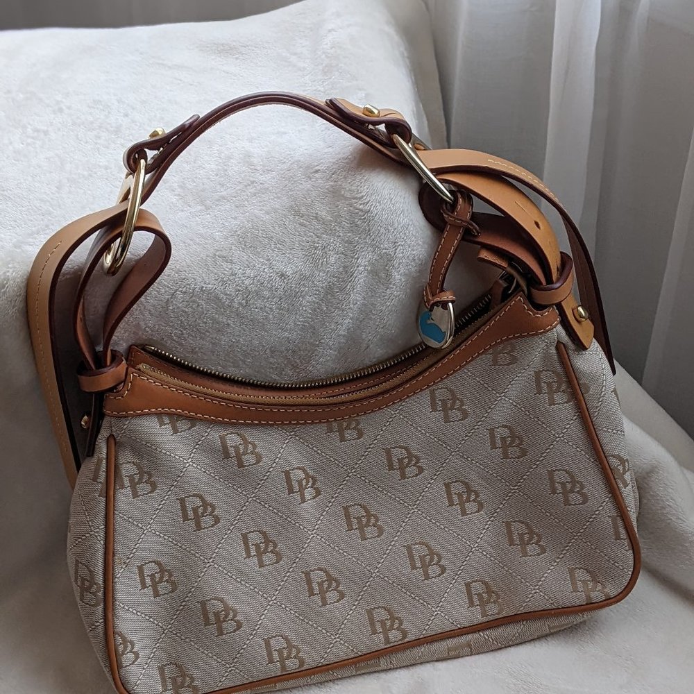Dooney & Bourke Bad